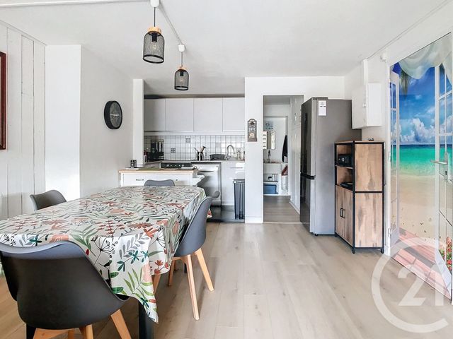 Appartement F5 à vendre - 5 pièces - 77.06 m2 - ARZON - 56 - BRETAGNE - Century 21 Ar'Zon Immobilier