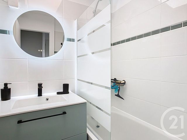 Afficher la photo en grand Appartement F3 à vendre - 3 pièces - 35.3 m2 - ARZON - 56 - BRETAGNE - Century 21 Ar'Zon Immobilier