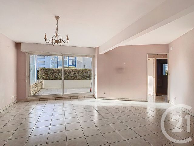 Appartement F3 à vendre - 3 pièces - 66.9 m2 - ARZON - 56 - BRETAGNE - Century 21 Ar'Zon Immobilier