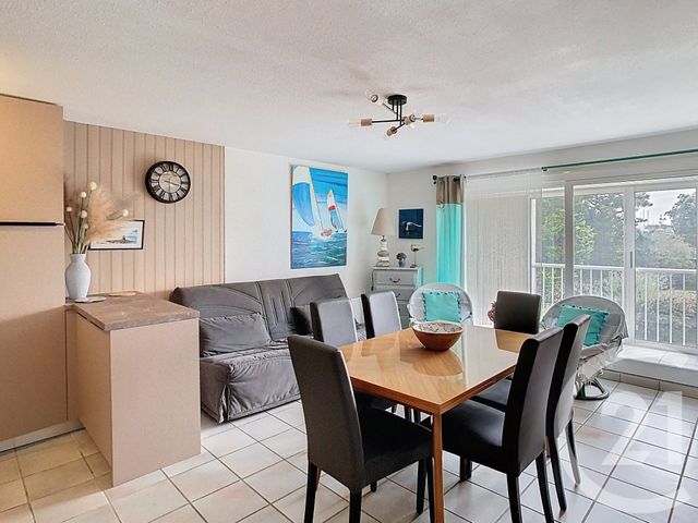Afficher la photo en grand Appartement F3 à vendre - 3 pièces - 55.0 m2 - ARZON - 56 - BRETAGNE - Century 21 Ar'Zon Immobilier